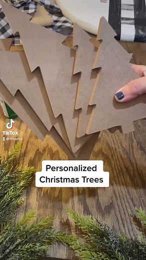 Personalized Christmas Trees #lfrustics #diychristmas
