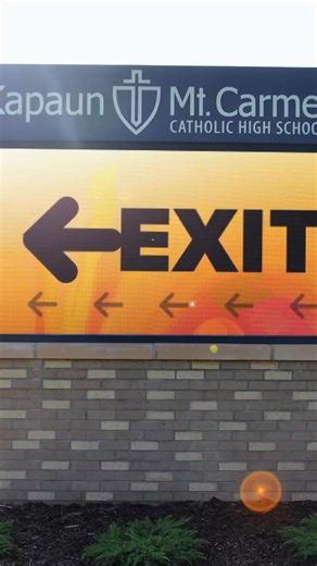 Control each screen independently...only with Project Content. The industry-leading signage software. See why sign owners are switching today at projectcontent.com! #VisualCommunication | Project Content