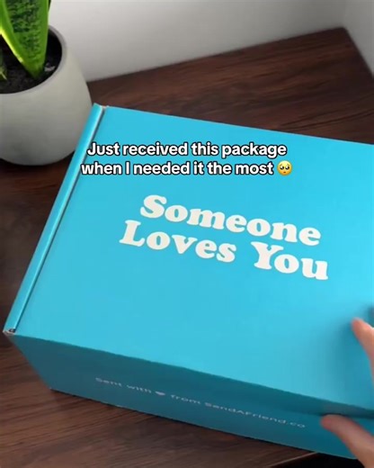 1.2K views · 342 reactions | Hey YOU!  Say it with me, “I’m trying my best and that’s enough”. We all need a little encouragement from time to time. Be the light for someone else who could use a little lift. Let them know that they are doing great. You may be making more of an impact than you know! 珞 | SendAFriend | Facebook