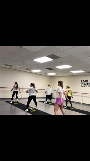 Intermediate Step Choreo for Dynamic Workouts