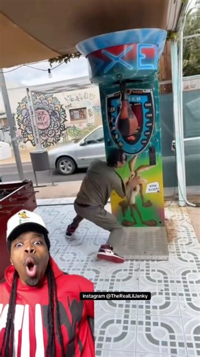 I can't believe he punched this boxing machine this hard