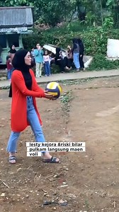 Penyanyi viral lesti kejora dan riski bilar ternya hobi voli juga | Iqbal Sport