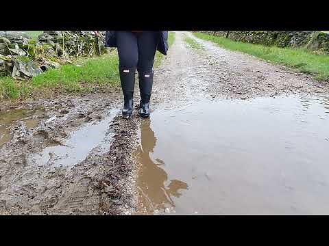 muddy walk in my hunter boots:)