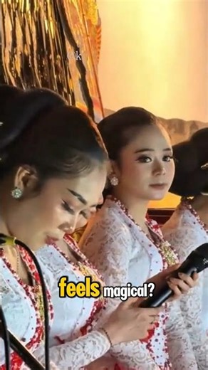 Sinden – The Enchanting Voice Behind Gamelan & Wayang