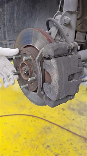 Easy Replacement of Hyundai Sonata Front Brake Pads