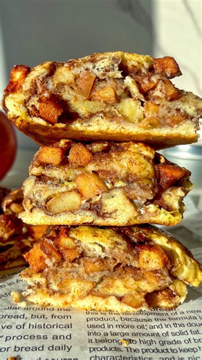 Apple Cinnamon Scones #refinedsugarfree #healthybaking #fallbaking #scones #applerecipe #easysnacks