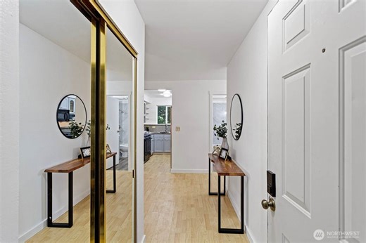 12003 100th Avenue NE #101, Kirkland, WA 98034 (#2486625) :: Icon Group