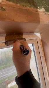 63K views · 321 reactions | People always ask me why don’t I tape all my windows and frames up…. Here’s why. Clean water a brush and a sponge! Enjoy! #plastering #plasterers #plasterer #builders #builder #construction #fyp #foryouシ | Smooth1 | Facebook