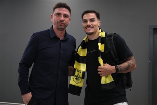 ARIS VIEW: Οι 6 μεταγραφές, οι θέσεις που «καίνε» - Τι γίνεται με Καρβάλιο και Χόνγκλα