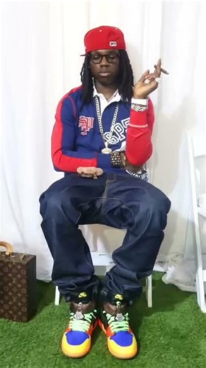 Rema in Awards night 🌃