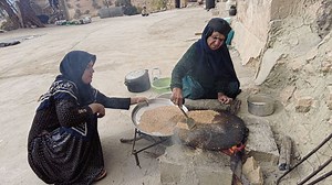60K views · 789 reactions | Grandma Using a Millstone Grinding Wheat with a Stone.❤ | Cosima Villager Foods | Facebook