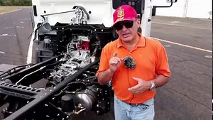 2.1M views · 45K reactions | Cómo reacciona un camion cuando lo conduces al límite? Quizá esto cause mucha intriga por que no es el propósito de estos vehiculos circular en curvas sinuosas a alta velocidad, ni hacer maniobras tipo trompos, etc. Pero que tal reaccionan? Para eso hoy tenemos a prueba el HINO serie 500 en su modelo 1018 Hino Morelia | Velocidad Total | Facebook