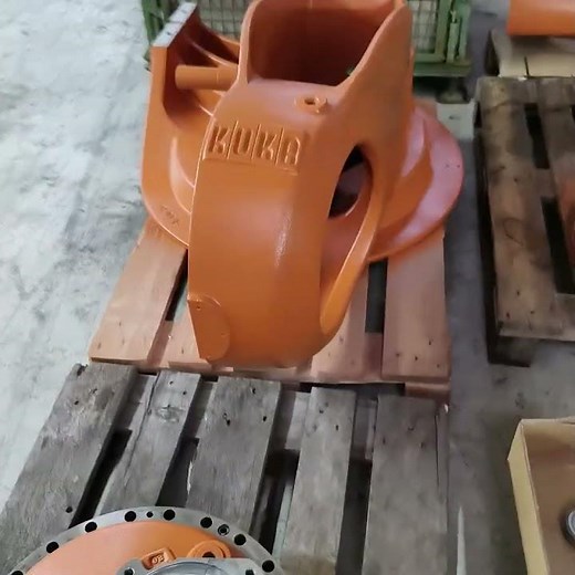 Refurbishment KR120-2 R3500 Press by #aragonrobotics