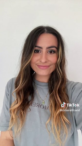 Do Lauren Cimorelli's Hands Match Her Face?