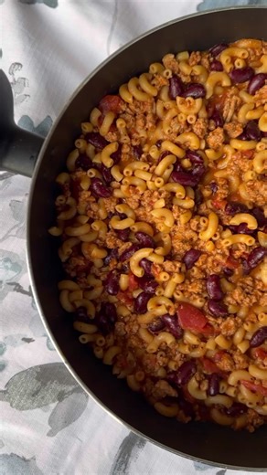 Easy One-Pot Chili Mac Recipe