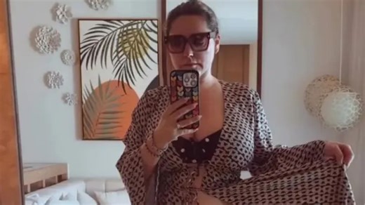 Kelly Brook stuns in a bikini as she shows off I'm A Celeb weight loss