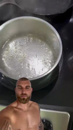 𝗠𝗿. 𝗛𝗶𝗴𝗵 𝗟𝗲𝘃𝗲𝗹 | Comment „homemade“ for more infos & more recipes⬇️✅ #recipes #homeremedies #painfree #inflammation #pills energy focus selfmade | Instagram