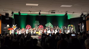 Bethlehem College Chapman’s “Ants’ Hillvania” was a toe-tapping, heart-warming success! It follows the story of Antony, a prodigal son who takes the wrong path and returns home to his Father (and village/community) to find love, mercy and grace. The acting, singing and dancing were F-ANT-astic. Well done to all the big and little ants for bringing this story to life. Hazel Warnes you are a vibrant and elegant serv-ANT! For more pics and news across Primary, Secondary and Chapman check out www.be