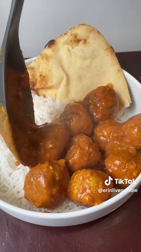 BUTTER CHICKEN MEATBALLS 🥰 my fave new dinner. full recipe on my site 🥰 #butterchicken #meatballs #easydinner #dinnerideas