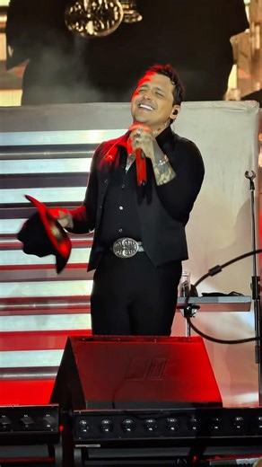 The Golden Rooster 🐓 2/4 #sorciaconciertos #christiannodal #sorcia #music #concert #musica #live