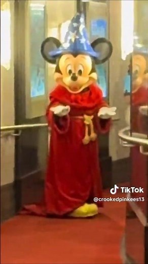 Sorcerer Mickey Mouse dancing at Disney's Hollywood Studios in Walt Disney World (HD)