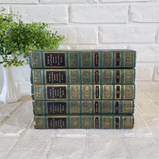 Vintage Green and Gold Book Stack: Hardback Decorative Book Bundle of Five - Etsy