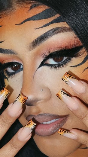 Becca🥂 on Instagram: "i wont bite, unless you like 🐯 👅"