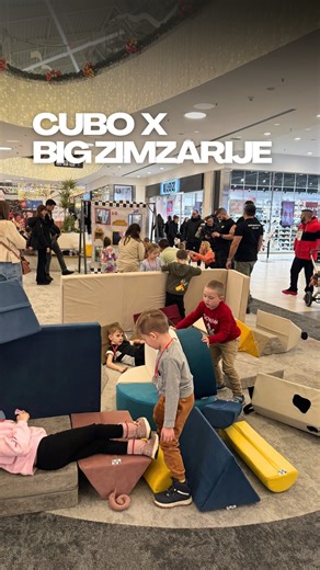 Cubo Play | Montessori Modularna Sofa 🛋️ 🌱 on Instagram: "🎄✨ BIG Dečije Zimzarije & Cubo poligon – prepuno osmeha i igre! ✨🎄 Kroz igru i prepreke, mališani su istraživali, razvijali motoriku i proveli nezaboravne trenutke ispunjene smehom i druženjem. Hvala svima koji su bili deo ove zimske čarolije — radujemo se novim susretima i još više igre! ❄️💛"