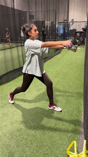 Courtney Wyche on Instagram: "💎Arm Whip & Body Control: Arjoee 💎Focusing on her arm whip and snap, Arjoee shows how important the glove side is when it comes to creating our arm path before snapping the ball off🥎 💎Several drills can help with this to ensure the body is all going one direction, towards the plate➡️ When one arm or leg starts to go another direction, it takes the entire body out of position and that’s how you lose power on your pitch 💎Plate p