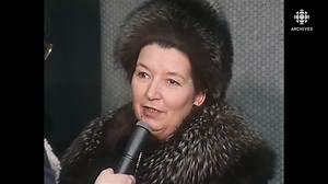 23K views · 223 reactions | [VOX POP] «Je ne téléphonerai plus!» En 1972, le journaliste Joël Le Bigot demande aux gens ce qu’ils pensent de la hausse des tarifs téléphoniques. ☎️  Source : Actualités 24, 23 novembre 1972 | Les Archives de Radio-Canada | Facebook