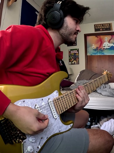 Exploring the Benefits of an 8 String Guitar