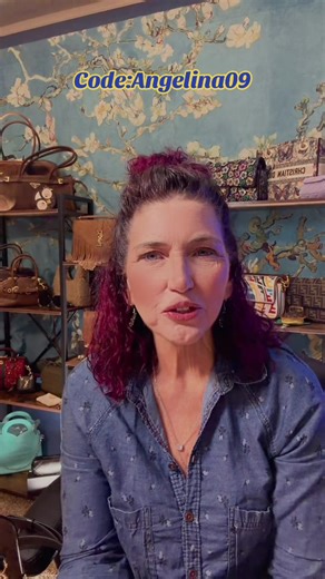 The Trunk family welcomes this Speedy 25 edition, which pays tribute to the House’s DNA with archival references, such as the signature Monogram pattern and trunk-inspired details. It is crafted from canvas with cowhide trims and detailed with gold-toned hardware for a sleek finishing touch. The elegant yet contemporary design can be carried by hand or styled over one shoulder.@Emma 86 187 5767 4244#bougieonabudget #musthaves #luxurybags #luxurylife Please Like, Share & Follow 💕Code:Angelina09