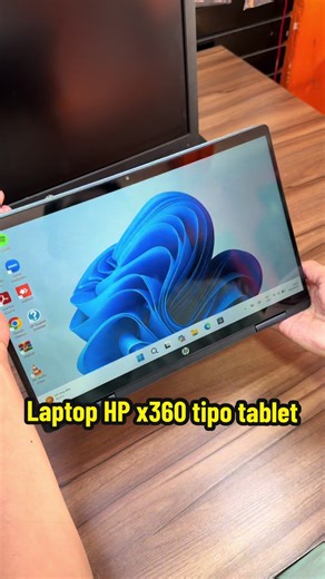 🚀 Laptop HP Pavilion x360 – Potencia y Versatilidad en un Solo Equipo 💻✨ La HP Pavilion x360 14-ek0013dx es ideal para estudio, trabajo y uso diario. Su diseño 2 en 1 con bisagra de 360° te permite usarla como laptop o tablet, brindando comodidad y practicidad en cualquier momento. 🔹 Características principales: ✅ Procesador: Intel Core i3 (12ª generación) ✅ Memoria RAM: 8 GB ✅ Almacenamiento: 256 GB SSD (rápido y eficiente) ✅ Pantalla: 14” Full HD táctil ✅ Modelo: x360 (modo laptop o tablet)