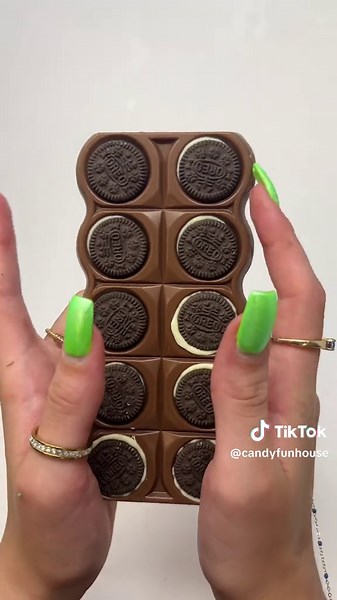 Indulge in Milka Oreo Bar ASMR Experience