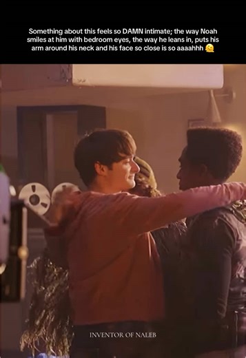 You can’t watch this and tell me Noah didn’t think about kissing him right then and there 🥵 #noahschnapp #calebmclaughlin #strangerthings #fyp