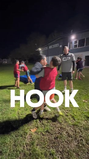 💥 Collision Primer #2: Underhooks 💥 A progression from our Pummell drill - this one takes things up a notch 🔥 Underhooks are all about that close-contact wrestle, building strength, body control, and the right mindset for combat 💪🏉 This activity helps players: ✅ Get comfortable in contact ✅ Develop grip and balance ✅ Stay strong through body position ✅ Build confidence before live contact Getting the body ready is one thing — getting the mind ready is what makes the difference 👊 #CatchPass