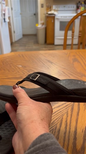 Watch You'll NEVER wear another Flip Flop! Vionic Tide Sandal on Amazon Live