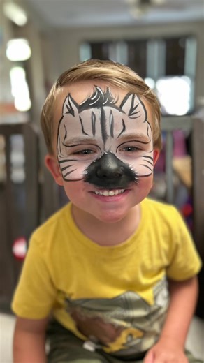 🦓 #cute #zebra #makeup #makeuptutorial #facepaint #facepainting #facepainter #facepaintmakeup #facepaintersoftiktok #pintacaritas #pinturafacial #paraniños #parati #forkids #kids #kidsoftiktok