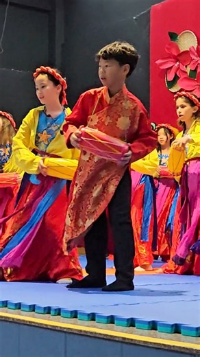 🎉 Tết Celebration at La Petite Ecole Ho Chi Minh City! 🎉 Today marked the last day before our Tết holidays, and what better way to welcome the festive season than with our annual Tết show! ✨ From heartfelt songs and beautifully choreographed dances to a stunning catwalk showcasing our students' magnificent traditional outfits, our Early Years and Elementary learners truly stole the spotlight. 🎤💃🎶 The grand finale? A spectacular dragon performance ! 🐉🔥 Parents, children, and families came 