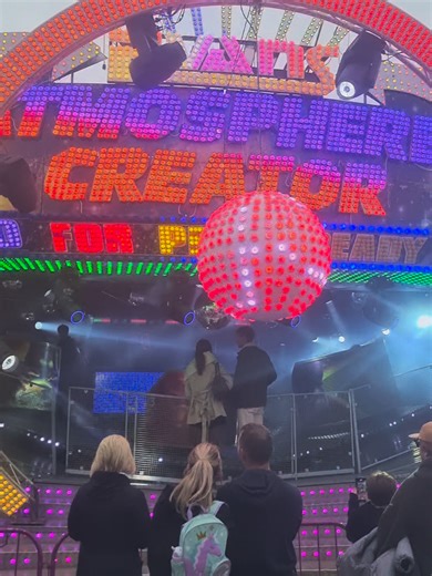 a look back at Hull fair 2025 what a fair this is if you have never been hope to see you there in 2026 #waltzers #2026 #rides #atmosphere #million @Hold tight here we go @Gemma Beach @👸nath @HullFair @HullFairOfficial @WH Clarks Fun Fair🔥🎡 @Terry Atha funfairs @fairgrounds_yorkshire