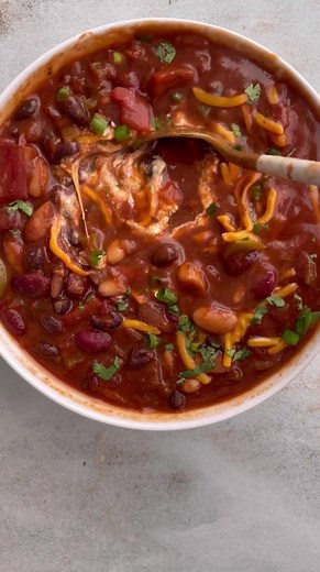 Vegan chili for you #veganchili #chilirecipes #vegetarian