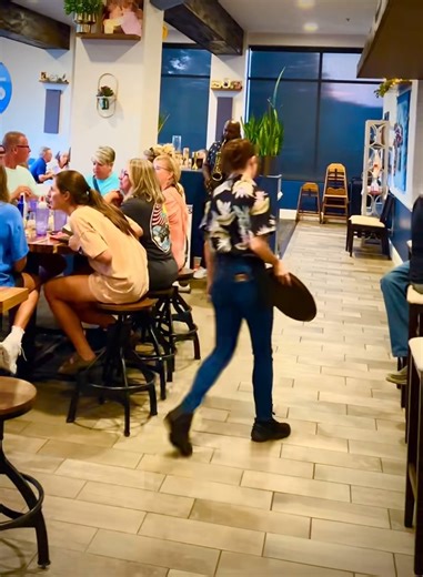 🎷✨ Live Music Saturday at Tiff’s! ✨🎷 Join us this Saturday, October 18th at 6:30 PM for an unforgettable evening with Trev Hicks Entertainment ! Relax lakeside with great food, refreshing drinks, and the smooth sounds of live saxophone as the sun sets over Smith Mountain Lake. 🌅🍷 Grab your friends, come early for dinner, and make it a night to remember! 📍 Tiff’s Lakefront @ Mariners Landing ⏰ Music starts at 6:30 PM | Tiff's Lakefront