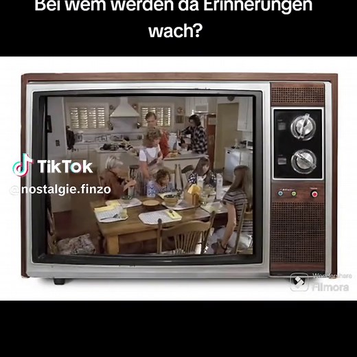 Nostalgic 90s Family Memories | Eine Himmlische Familie