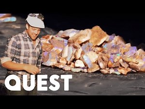 Miners Find $3,500 Of Fluorescent Opal In The Night Time | Outback Opal Hunters