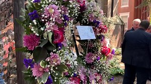 9.1K views · 316 reactions | A wreath honoring Queen Elizabeth II now sits outside a landmark of the American Revolution, as a service was held today at the Old North Church for Bostonians to pay their respects. There's also been a condolence book for visitors to sign, which will be sent directly to the Royal Family. | WCVB Channel 5 Boston | Facebook