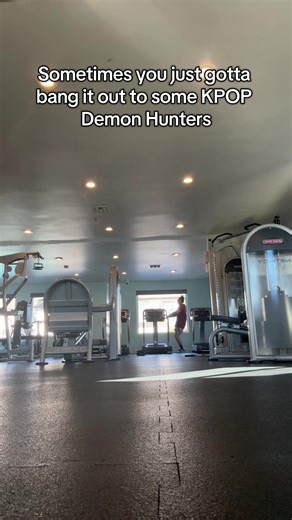 Experience the Thrill of EDM Festivals and Raves