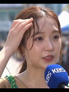 Korea's Tinkerbell Mascot Girl Reveal Interview