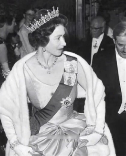 27K views · 918 reactions | Queen Elizabeth II and her first cousin Princess Alexandra #royals #royalfamily | Royal News | Facebook