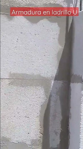 Retak - Column and reinforcement with U-shaped bricks