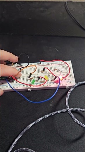 Pi Pico H Traffic Light Project #raspberrypi #arduino #arduinoproject